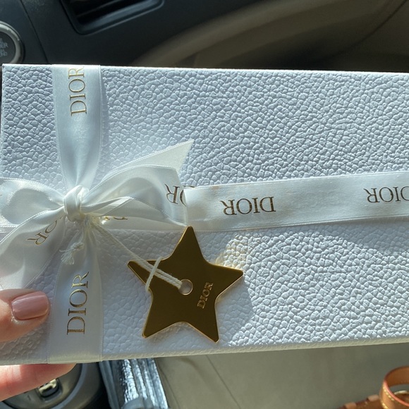 DIOR notebook 💯 Authentic - Picture 4 of 6